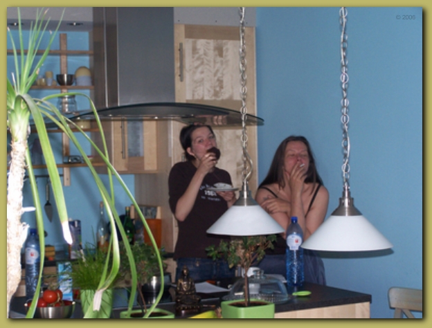 599x448 pixels (200K)